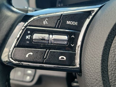 Used 2021 Kia Seltos S FWD image 16