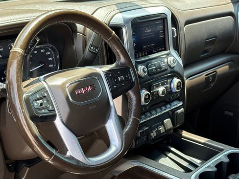 Used 2021 GMC Sierra 1500 SLT AWD/4WD image 18
