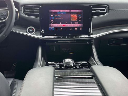 Used 2022 Jeep Wagoneer Series III w/ Flexible Seating Group image 13