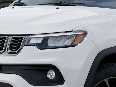 New 2026 Jeep Compass Latitude AWD/4WD image 10
