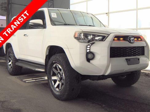 Used 2016 Toyota 4Runner SR5 Premium AWD/4WD image 5