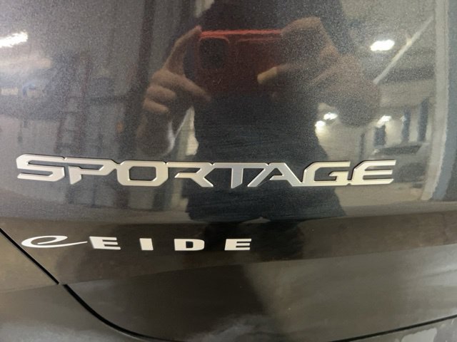 Used 2023 Kia Sportage LX AWD/4WD image 29