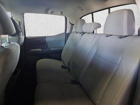 Used 2019 Toyota Tacoma SR5 RWD image 14