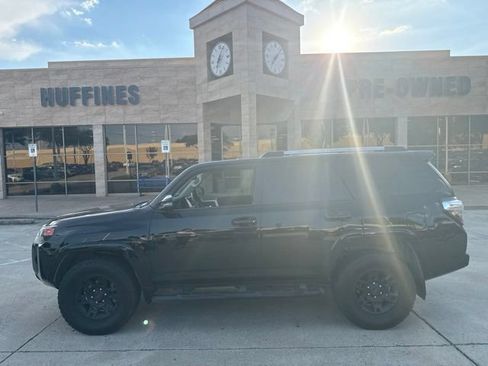 Used 2023 Toyota 4Runner SR5 Premium w/ Moonroof Package AWD/4WD image 2