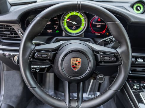 Certified 2024 Porsche 911 Carrera T RWD image 15