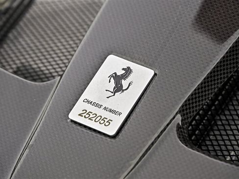 Used 2020 Ferrari 812 Superfast RWD image 23