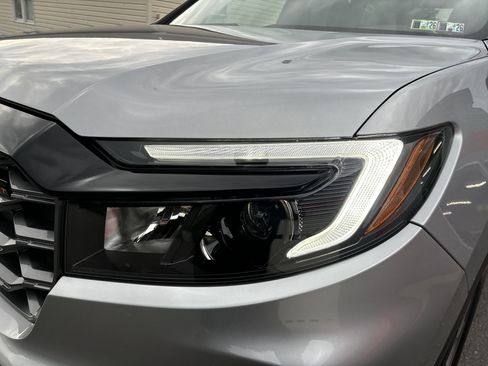 Used 2023 Honda Passport TrailSport image 10