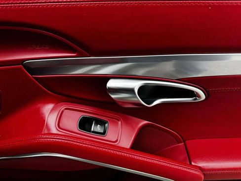 Used 2013 Porsche 911 Carrera S image 38