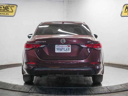 Used 2021 Nissan Sentra SV image 3