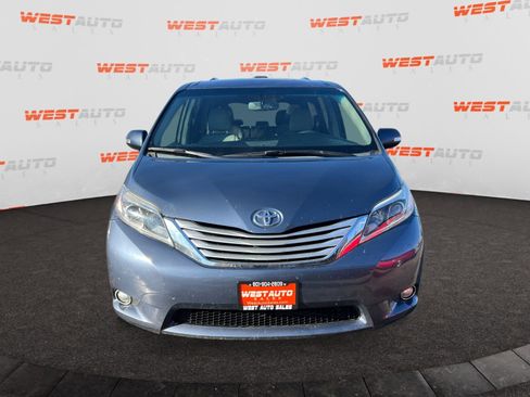 Used 2015 Toyota Sienna Limited image 6