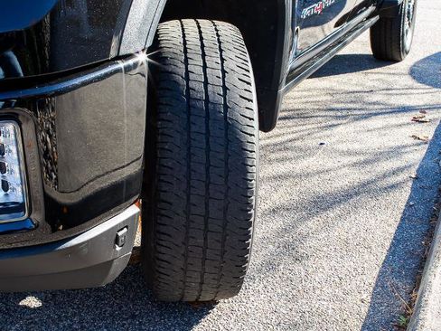 Used 2023 GMC Sierra 2500 AT4 w/ AT4 Preferred Package image 9