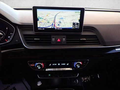Used 2020 Audi Q5 e Prestige image 19