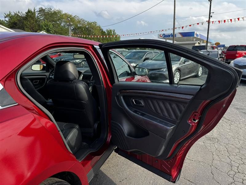 Used 2015 Ford Taurus Limited w/ Equipment Group 301A FWD image 10