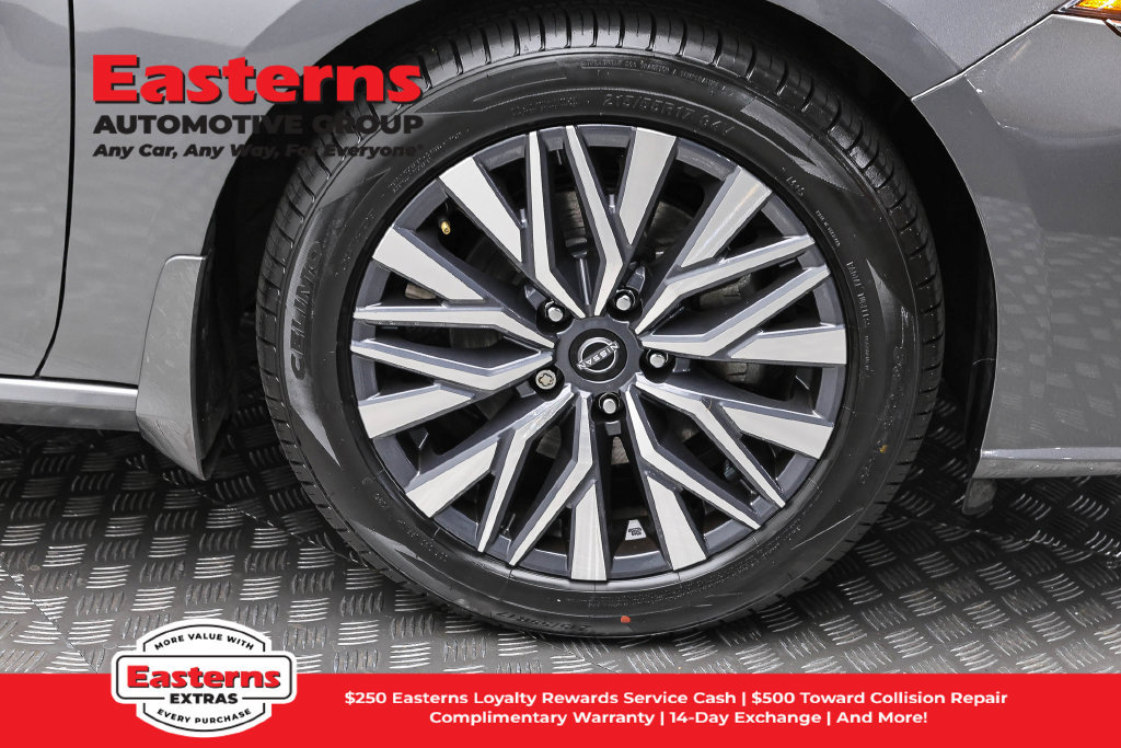 Used 2023 Nissan Altima 2.5 SV FWD image 30