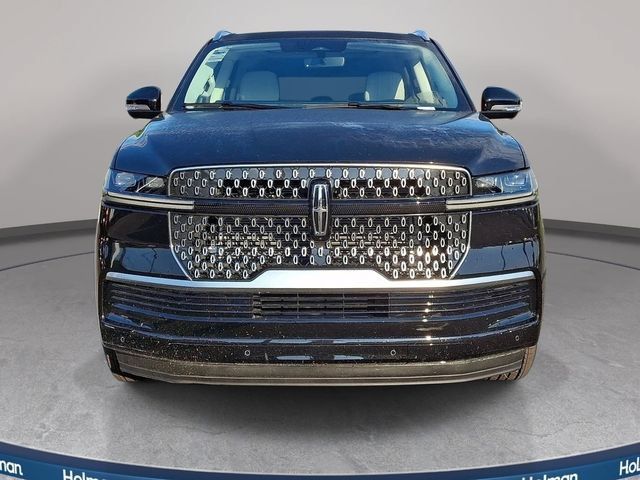 New 2026 Lincoln Navigator L Reserve AWD/4WD image 2