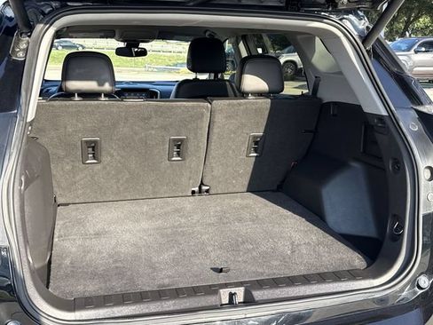 Used 2021 GMC Terrain SLT w/ Infotainment Package II FWD image 13