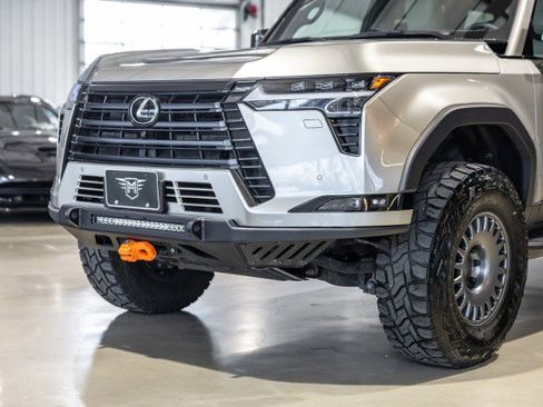 Used 2025 Lexus GX 550 AWD/4WD image 12