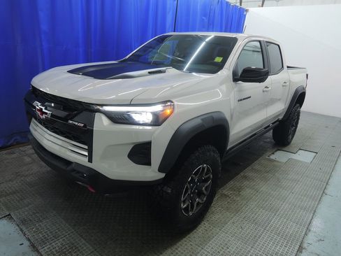 New 2026 Chevrolet Colorado ZR2 w/ Technology Package image 3