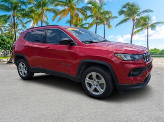 Used 2023 Jeep Compass Latitude AWD/4WD video 1