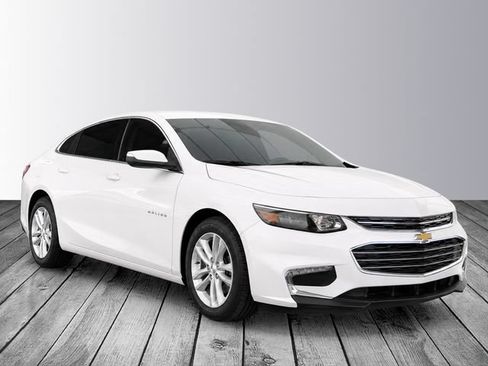 Used 2016 Chevrolet Malibu LT w/ Leather Package FWD image 7