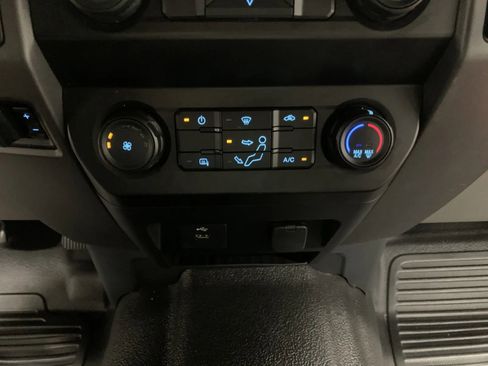 Used 2022 Ford F250 XL w/ Power Equipment Group image 38