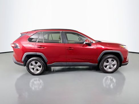 Used 2022 Toyota RAV4 XLE image 11