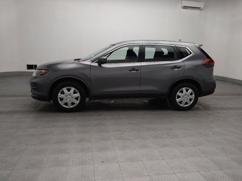 Used 2019 Nissan Rogue S FWD image 2