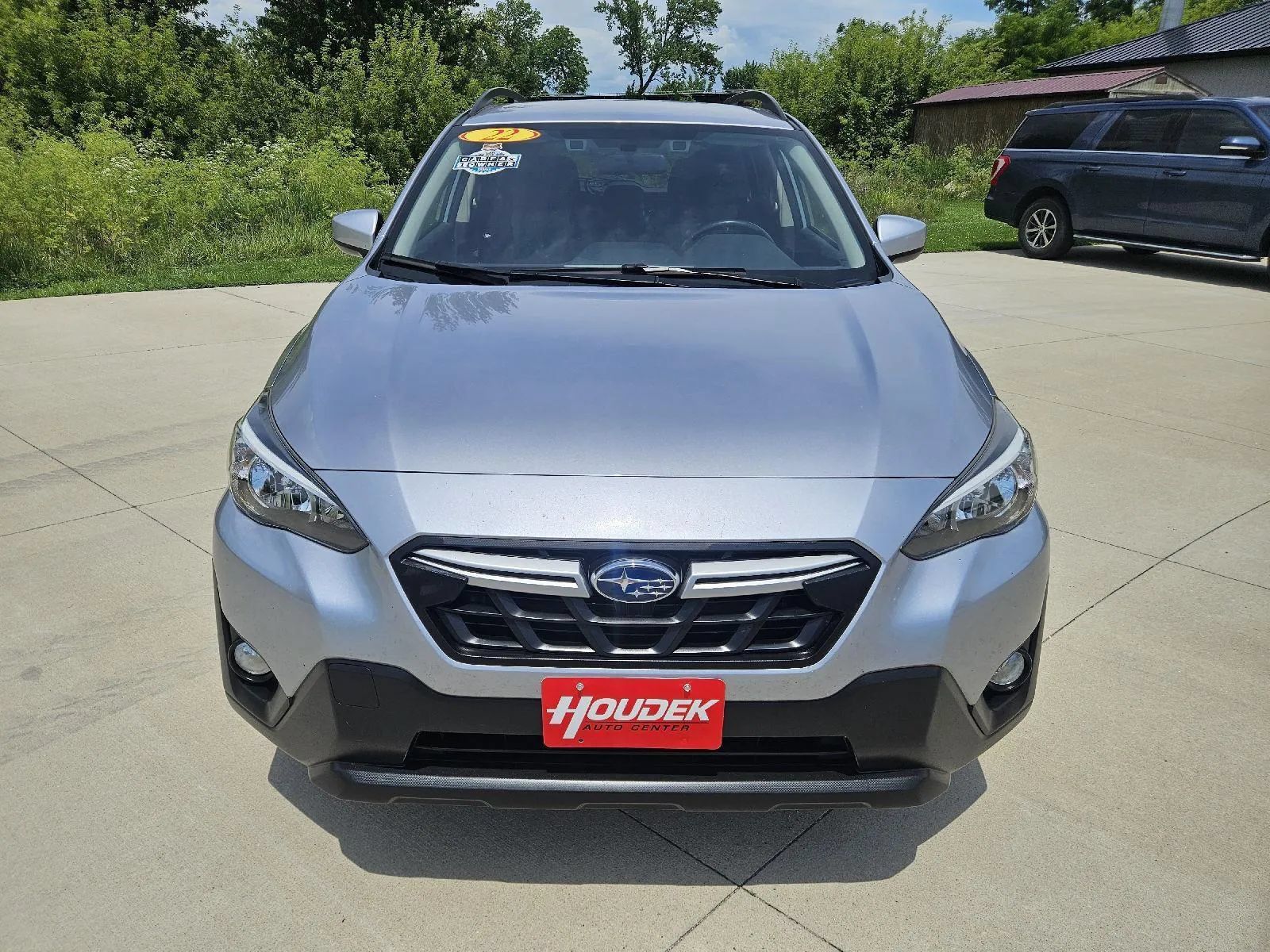 Used 2022 Subaru Crosstrek 2.0i Premium AWD/4WD image 2