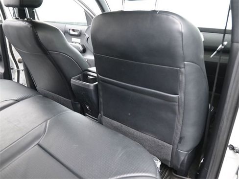 Used 2019 Toyota Tacoma TRD Off-Road image 16