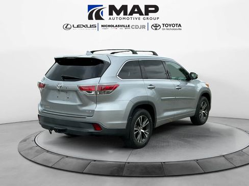 Used 2016 Toyota Highlander XLE w/ Protection Package #3 FWD image 5