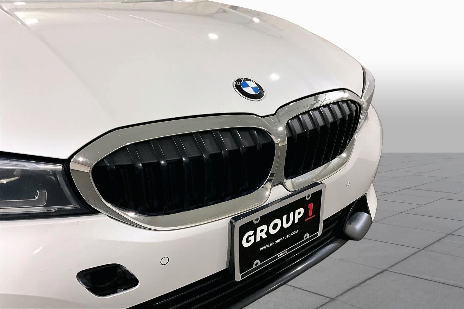 Used 2020 BMW 330i xDrive Sedan w/ Convenience Package AWD/4WD image 31