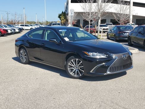 Used 2019 Lexus ES 350 w/ Premium Package image 31