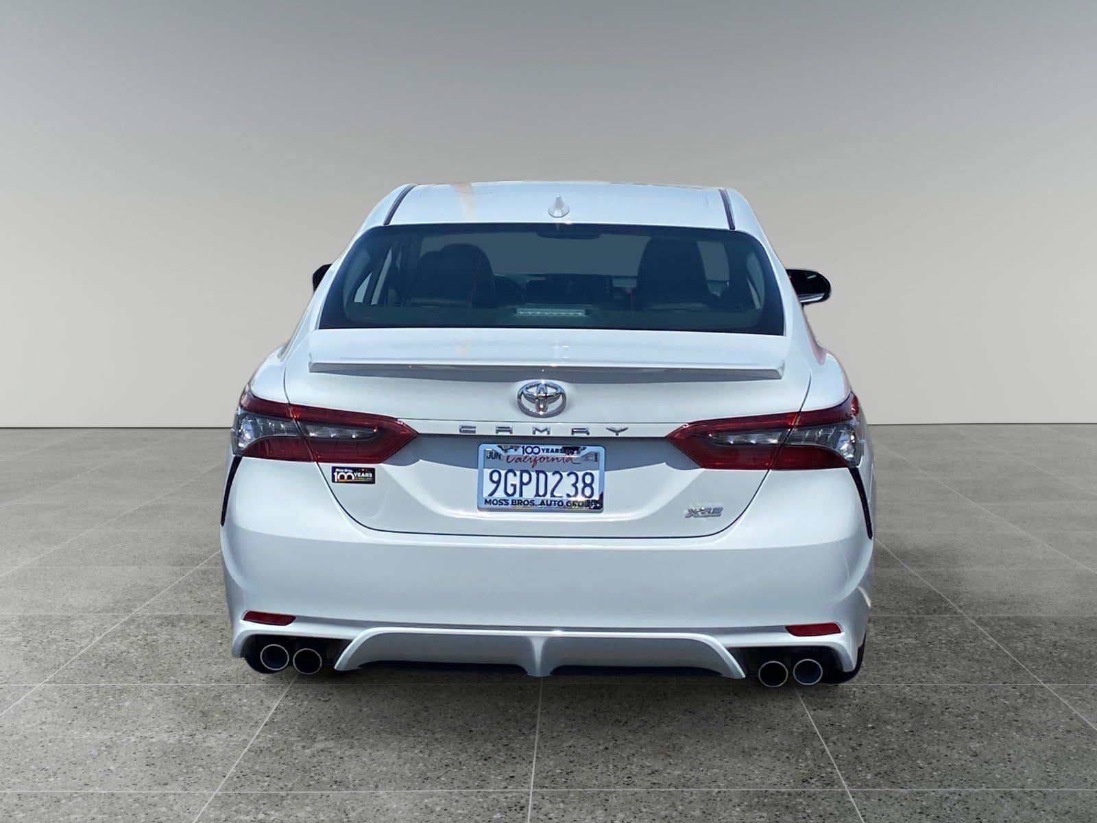 Used 2023 Toyota Camry XSE FWD image 4