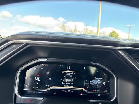 Used 2024 GMC Sierra 2500 Denali Ultimate image 15