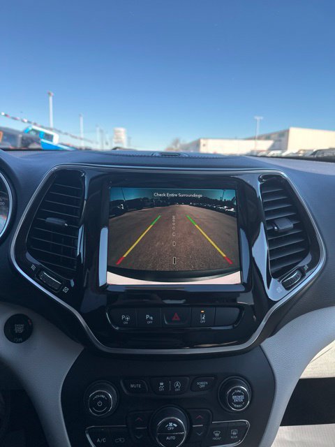 Used 2021 Jeep Cherokee Limited w/ Elite Package AWD/4WD image 22