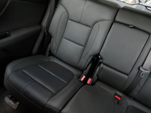 Used 2019 Chevrolet Blazer LT AWD/4WD image 12
