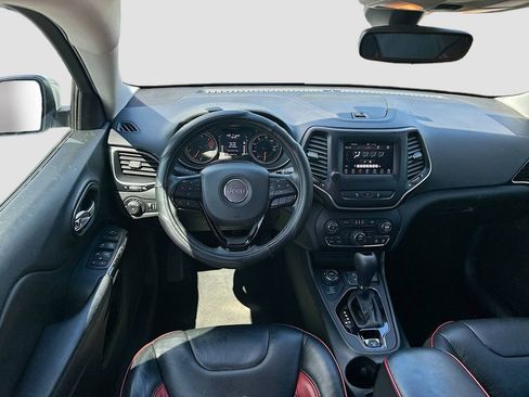 Used 2021 Jeep Cherokee Latitude Plus image 26