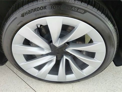 Used 2026 Tesla Model Y Long Range image 53