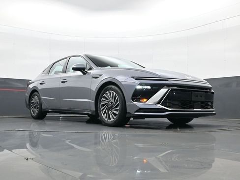 Certified 2025 Hyundai Sonata SEL image 23