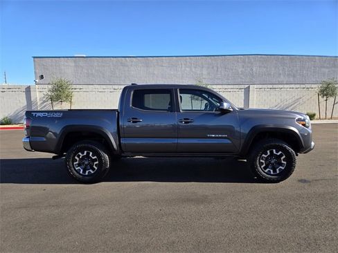 Certified 2023 Toyota Tacoma 4x4 Double Cab image 3