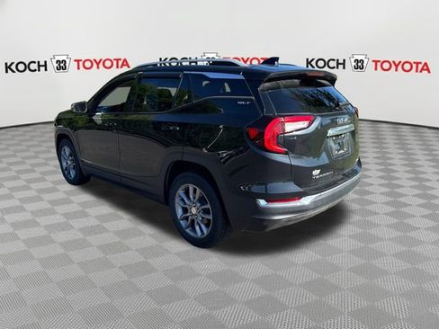 Used 2022 GMC Terrain SLT AWD/4WD image 6