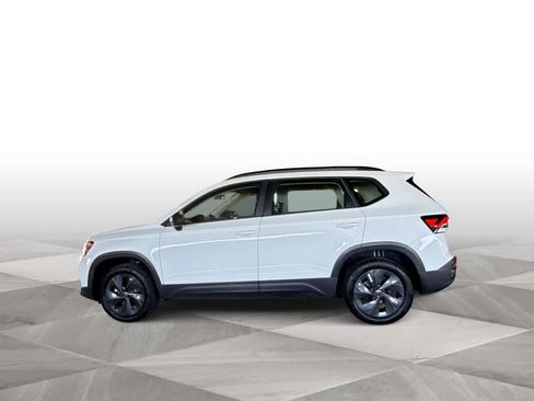 Used 2025 Volkswagen Taos S FWD image 5