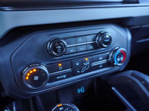 Used 2022 Ford Bronco Big Bend image 17