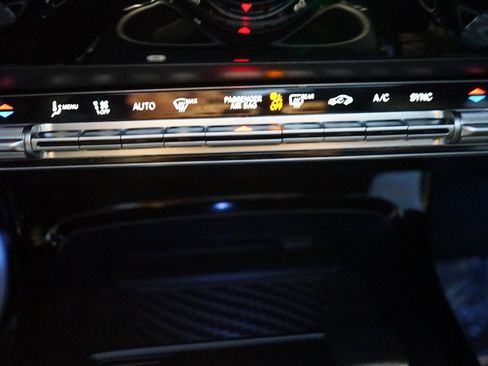 Used 2025 Mercedes-Benz CLA 250 CLA250 w/ Exclusive Package image 16