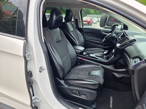 Used 2018 Ford Edge Sport image 15