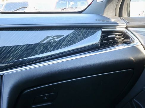 Used 2021 Cadillac XT6 Premium Luxury AWD/4WD image 34