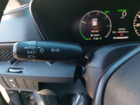 Certified 2025 Honda CR-V Sport-L image 27