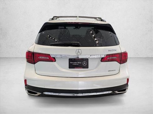 Used 2017 Acura MDX w/ Technology & Entertainment image 7