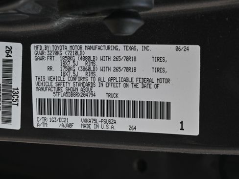 Used 2024 Toyota Tundra SR5 w/ Advanced Technology Package AWD/4WD image 33