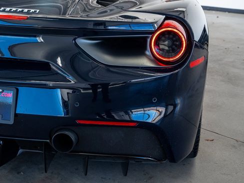 Used 2017 Ferrari 488 Spider image 30